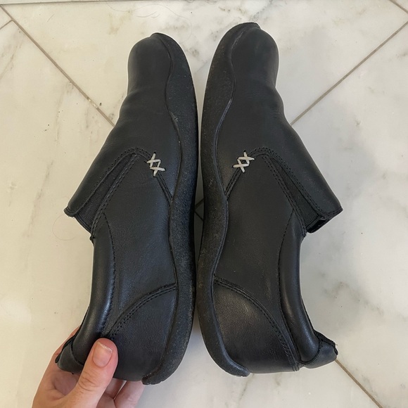 Kuru, 8.5, Kivi, womens black leather slip on comfort flat walking shoe - Picture 7 of 10